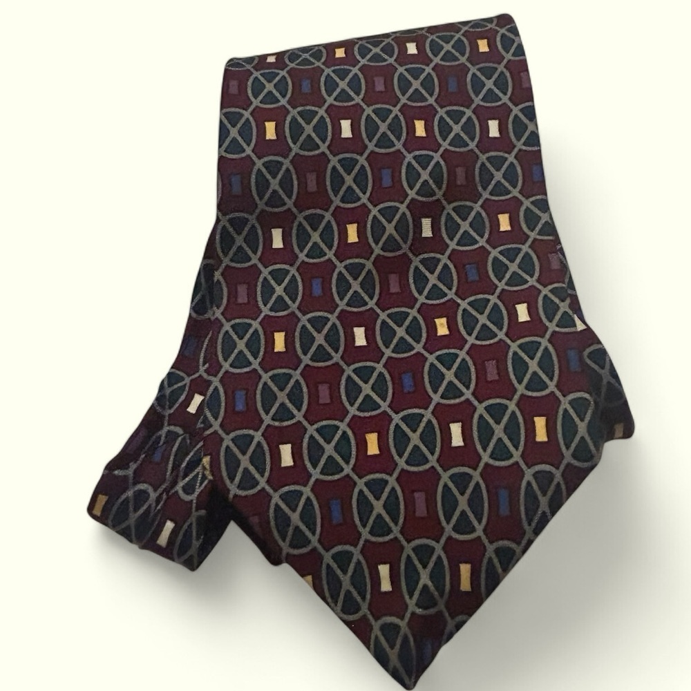 Oscar de la Renta neckwear, Couture imported silk, geo printed tie, USA